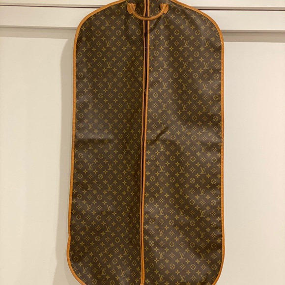 Authentic Louis Vuitton garment bag - Picture 2 of 8